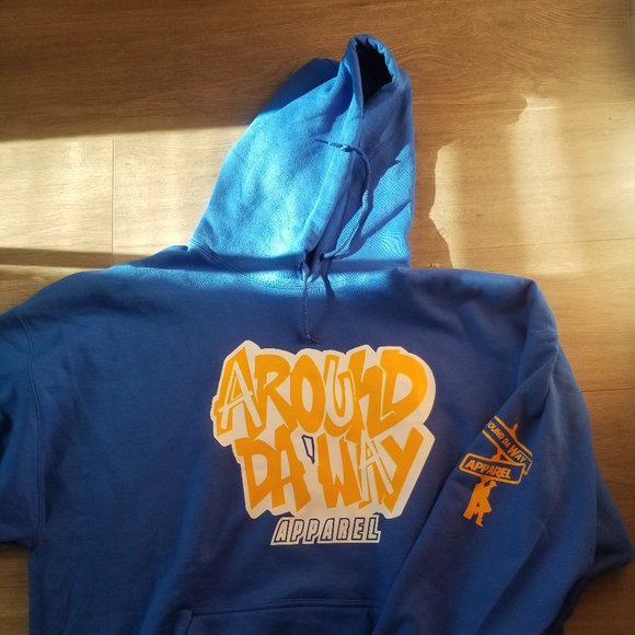 Hoodies/Sweatshirts - Picture 9 of 14
